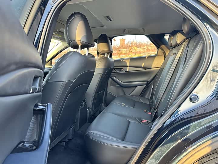 Фото 5 - Mazda CX-30