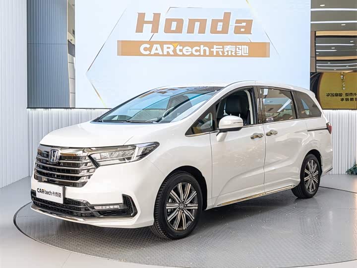 Фото 1 - Honda Odyssey