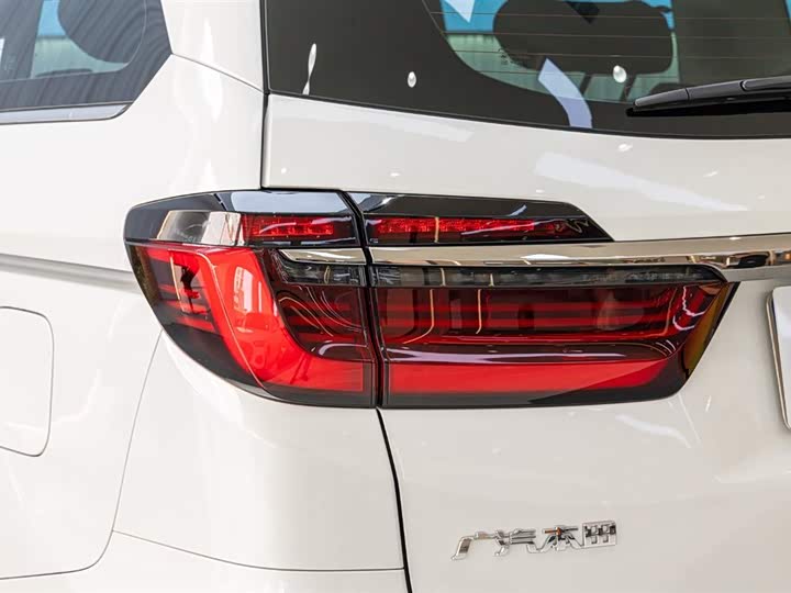 Фото 7 - Honda Odyssey