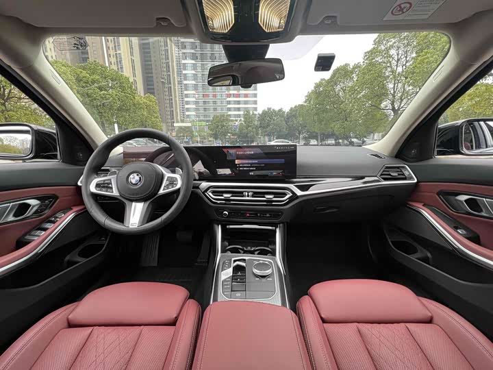 Фото 8 - BMW 3 Series