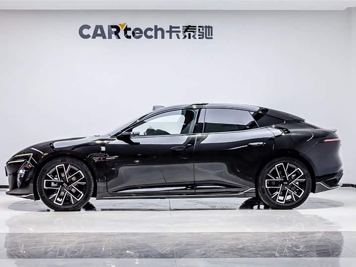 Фото 4 - Avatr 06