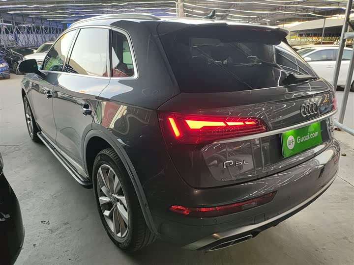 Фото 5 - Audi Q5L