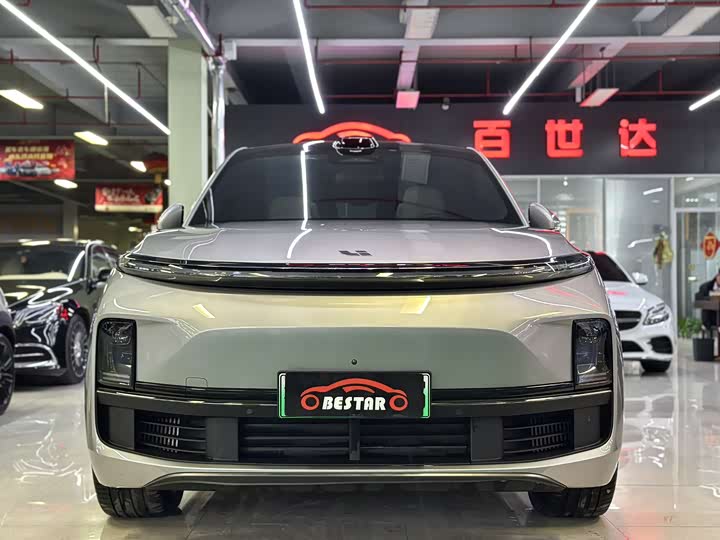 Фото 1 - LiXiang L9