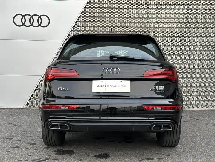 Фото 5 - Audi Q5L