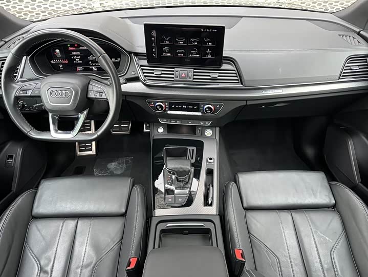 Фото 7 - Audi Q5L