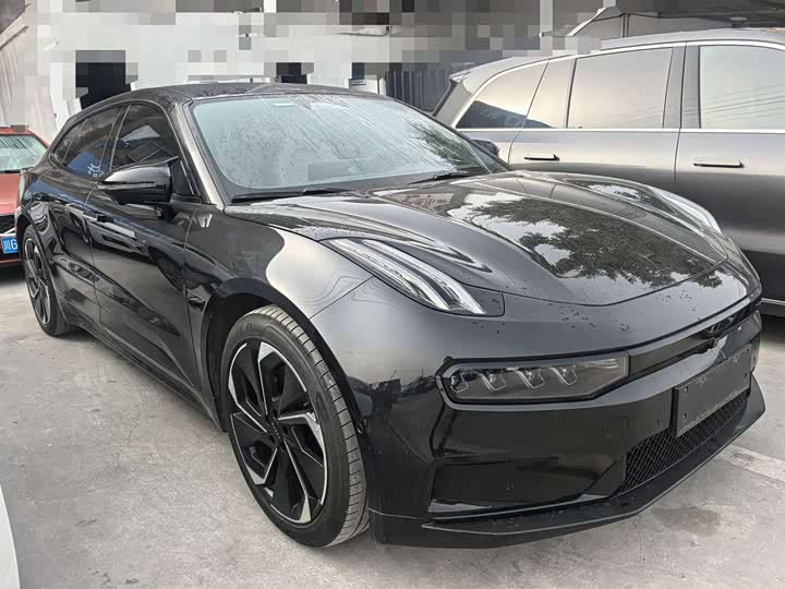 Фото 3 - Zeekr 001