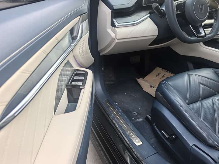 Фото 5 - Zeekr 001