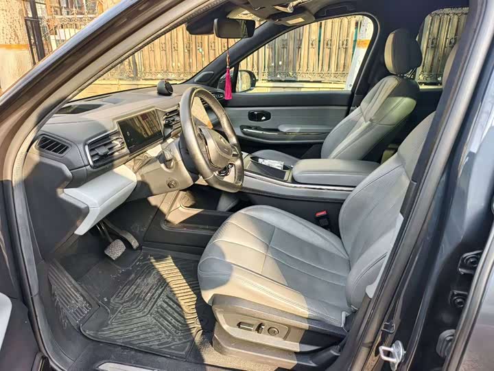 Фото 3 - Nio ES8