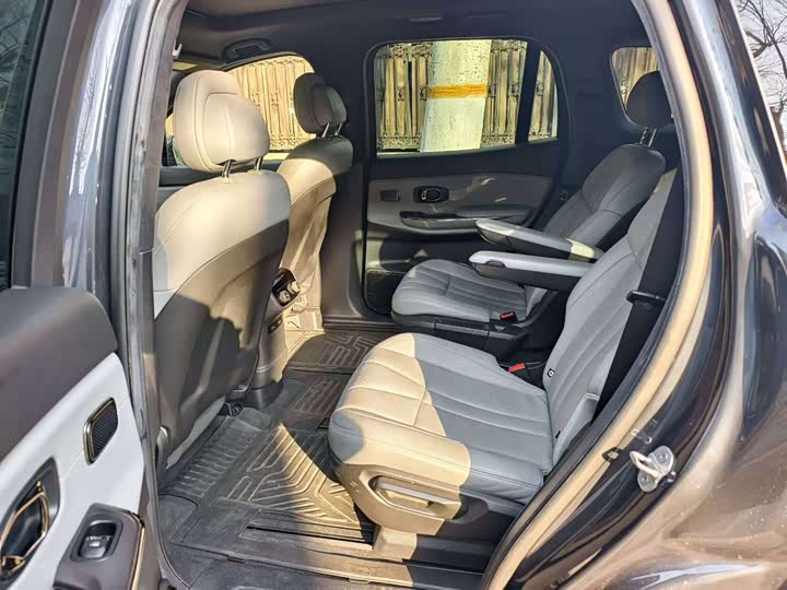 Фото 5 - Nio ES8