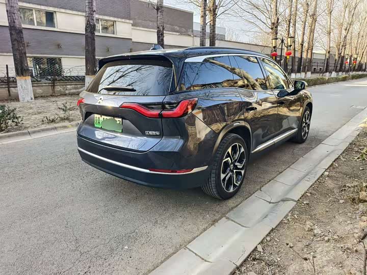 Фото 8 - Nio ES8