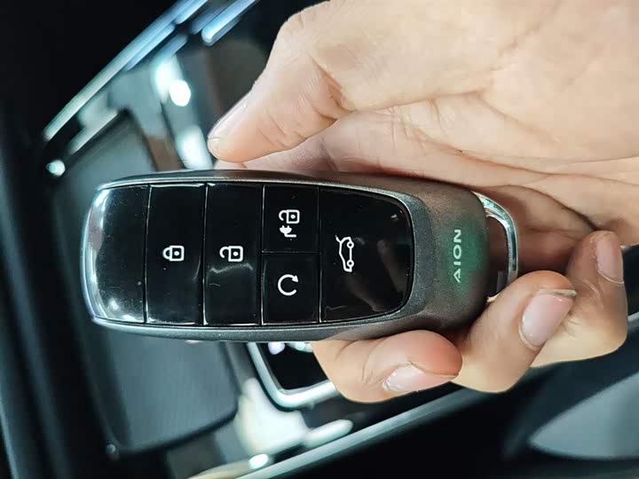 Фото 9 - GAC Aion LX