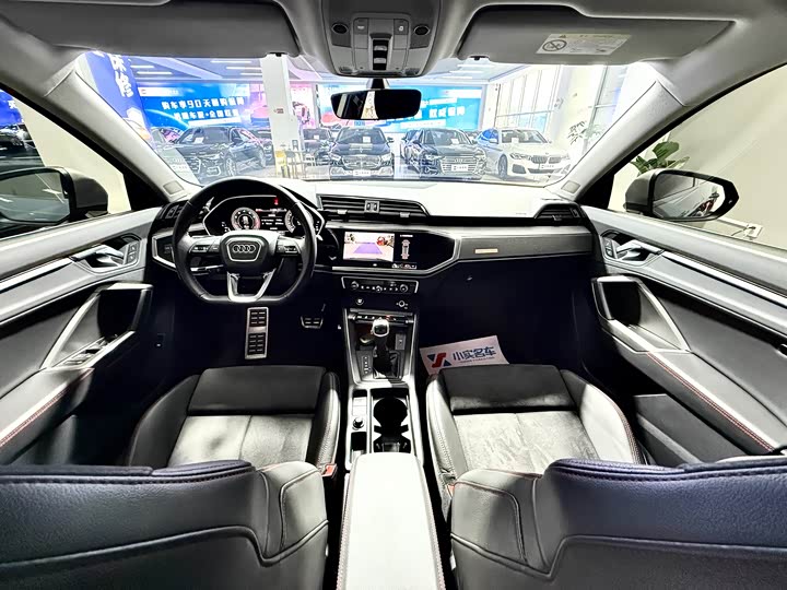 Фото 6 - Audi Q3