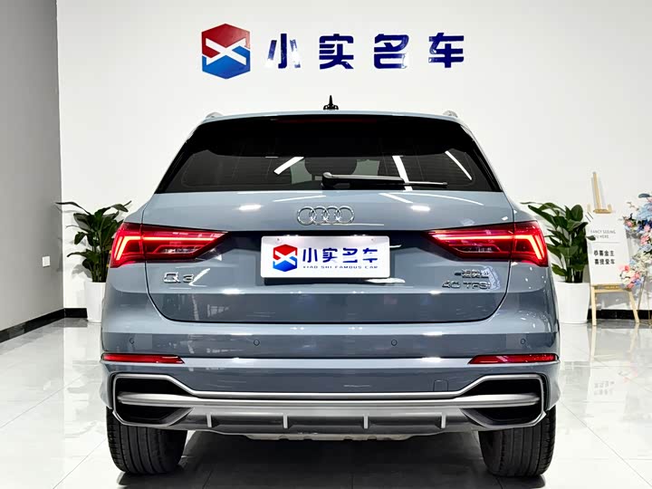 Фото 8 - Audi Q3