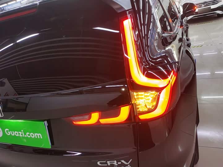 Фото 8 - Honda CR-V