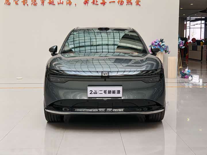 Фото 2 - Zeekr 7X