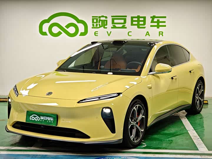 Фото 1 - Nio ET5