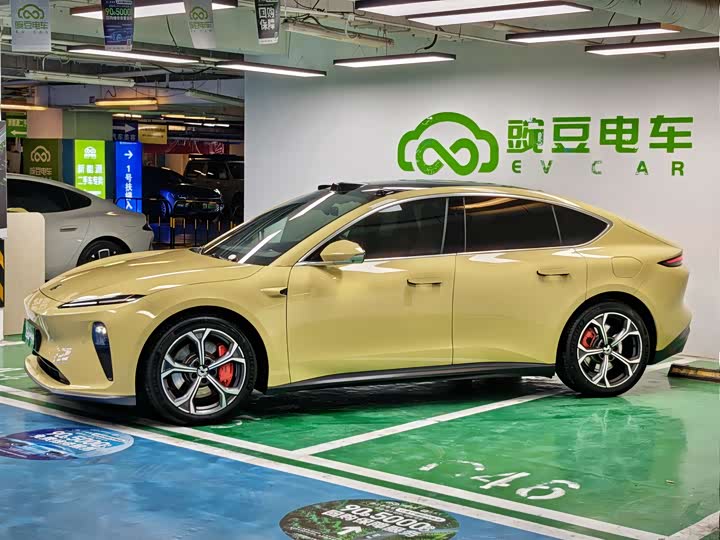 Фото 2 - Nio ET5