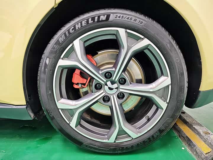 Фото 4 - Nio ET5