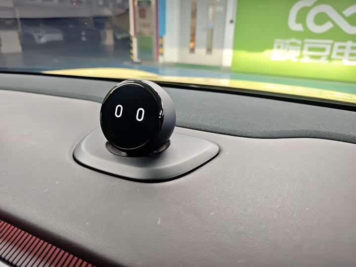 Фото 8 - Nio ET5