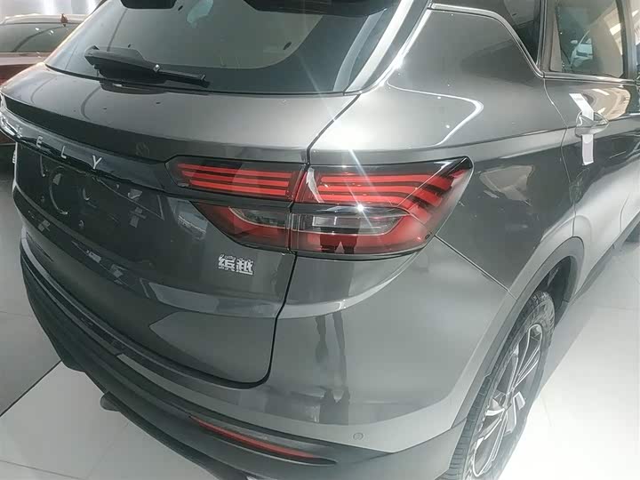 Фото 8 - Geely Coolray