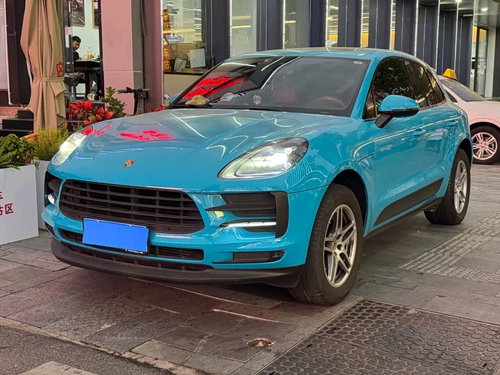 Фото 1 - Porsche Macan