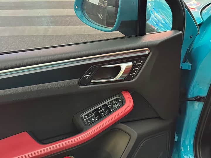 Фото 8 - Porsche Macan