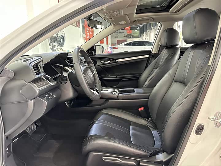 Фото 4 - Honda Civic