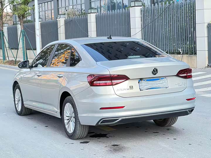 Фото 4 - Volkswagen Lavida