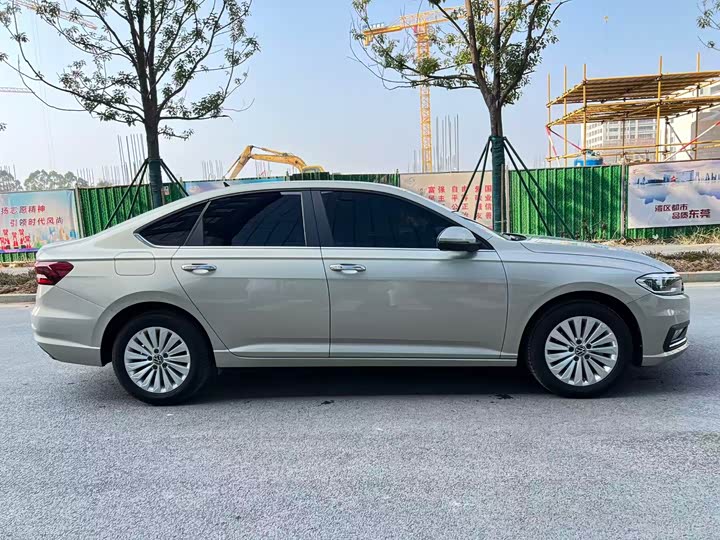 Фото 7 - Volkswagen Lavida