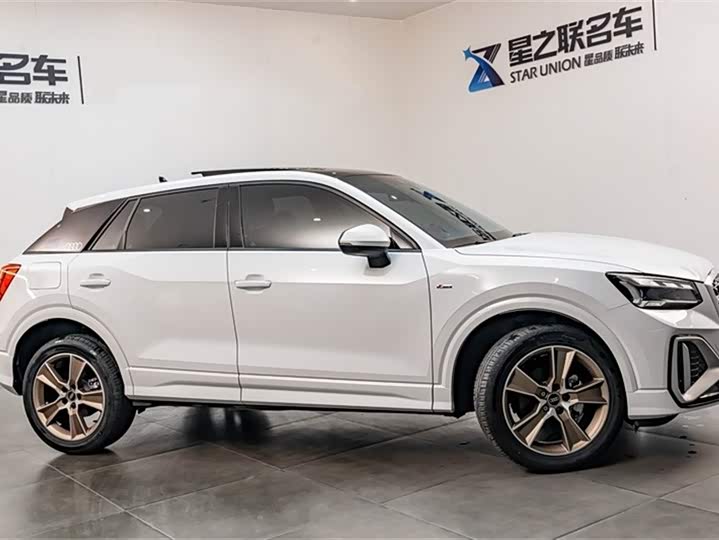 Фото 6 - Audi Q2L