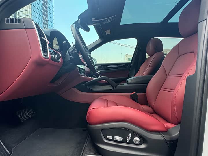 Фото 7 - Porsche Cayenne