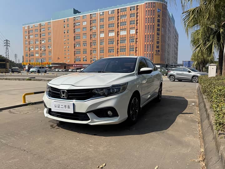 Фото 1 - Honda Envix