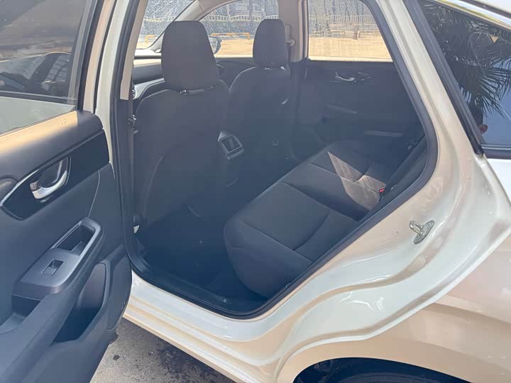 Фото 6 - Honda Envix