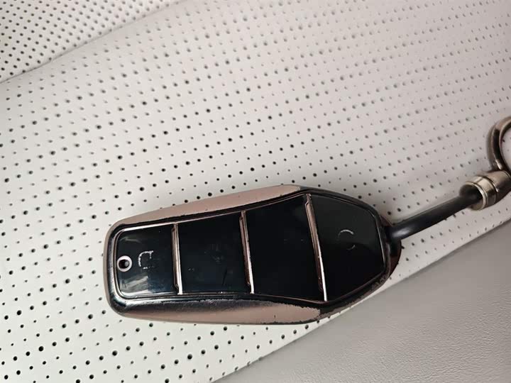 Фото 9 - BYD Seal 05 DM-i Hybrid