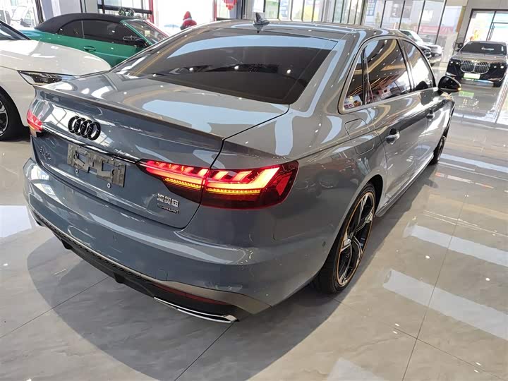 Фото 7 - Audi A4L