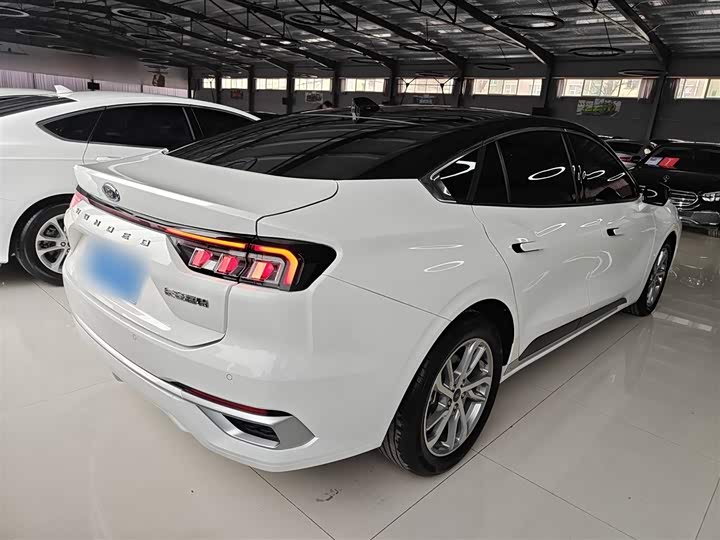 Фото 7 - Ford Mondeo