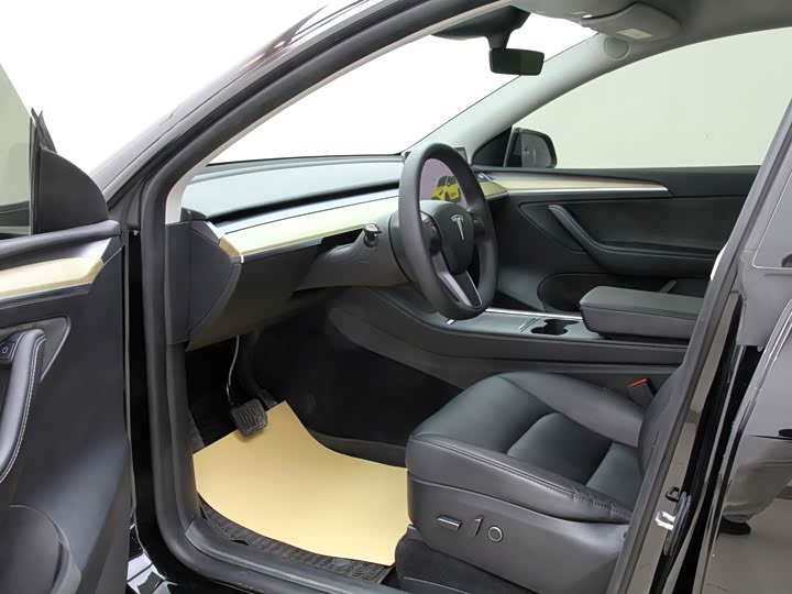 Фото 9 - Tesla Model Y