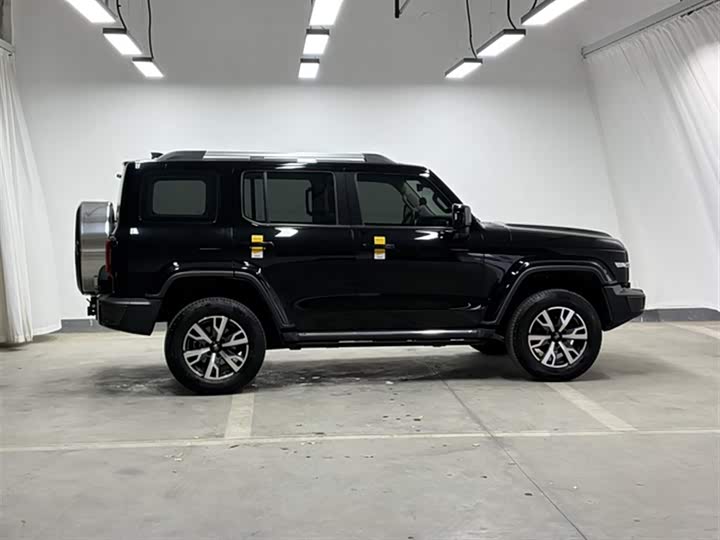 Фото 9 - Tank 300