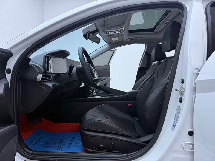 Фото 5 - Hyundai Elantra N line