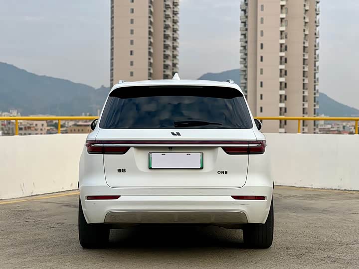 Фото 8 - LiXiang One