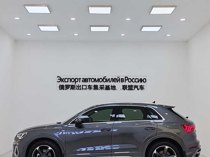 Фото 2 - Audi Q3