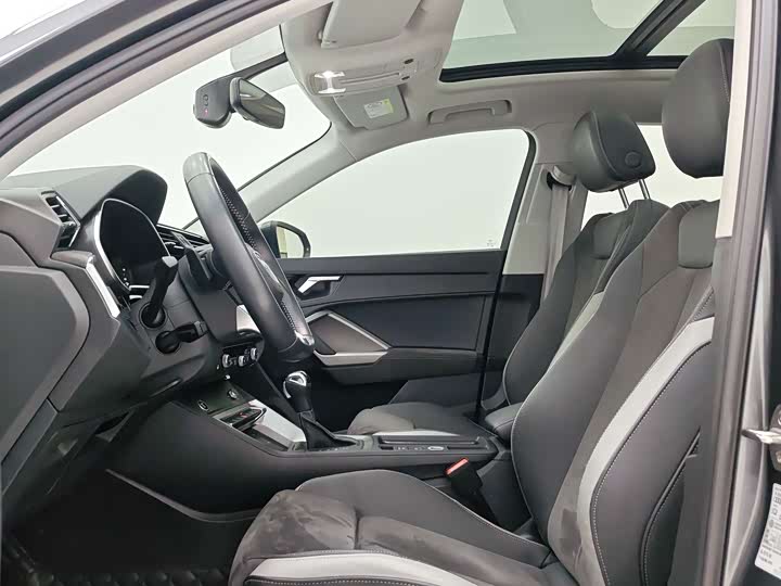 Фото 7 - Audi Q3