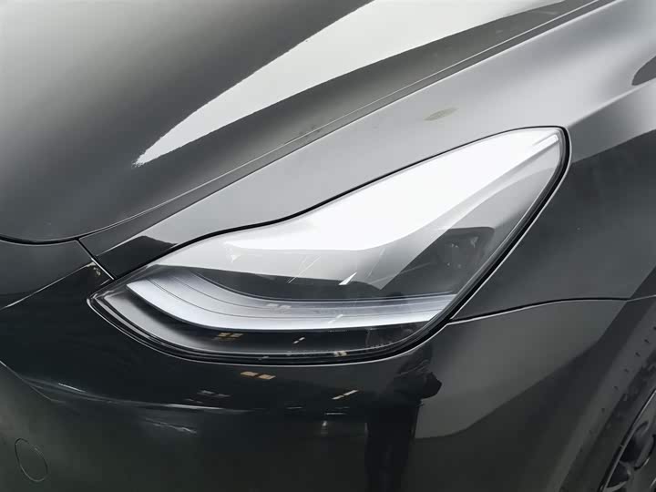 Фото 7 - Tesla Model Y