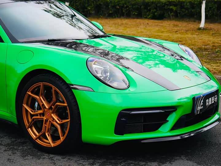 Фото 8 - Porsche 911