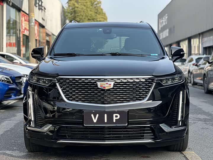 Фото 2 - Cadillac XT6