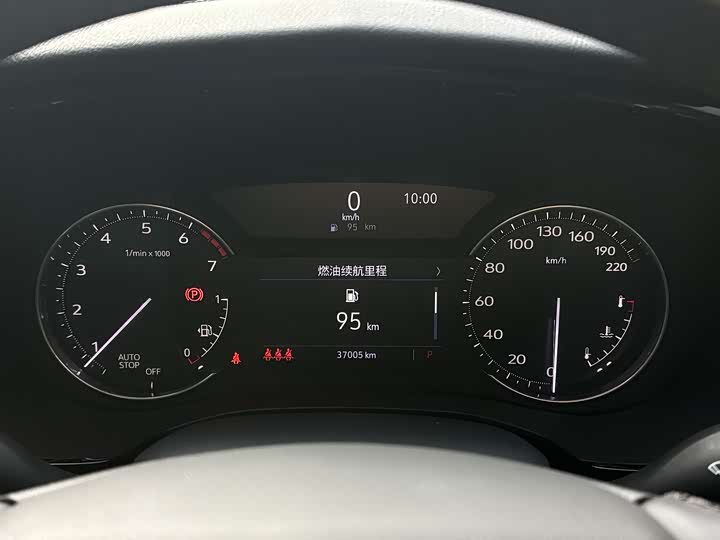 Фото 9 - Cadillac XT6