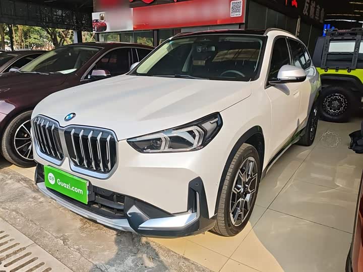 Фото 2 - BMW X1