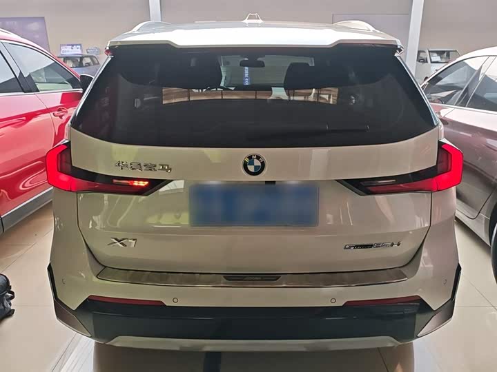 Фото 6 - BMW X1