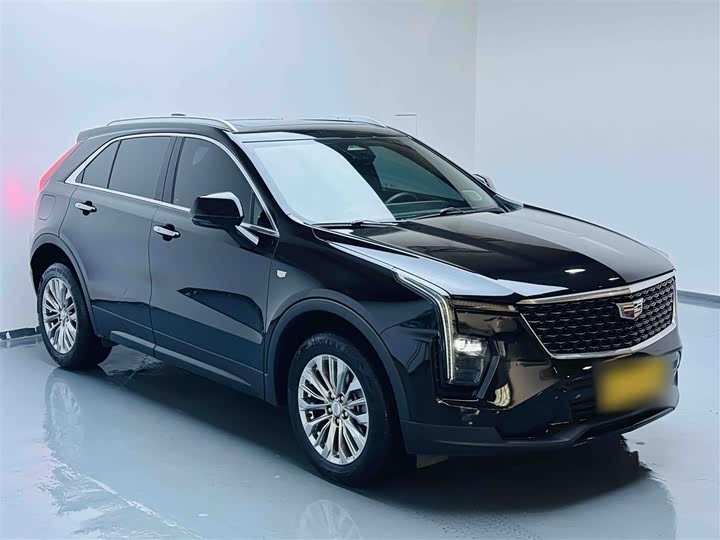 Фото 4 - Cadillac XT4