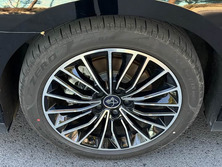 Фото 3 - BYD Han